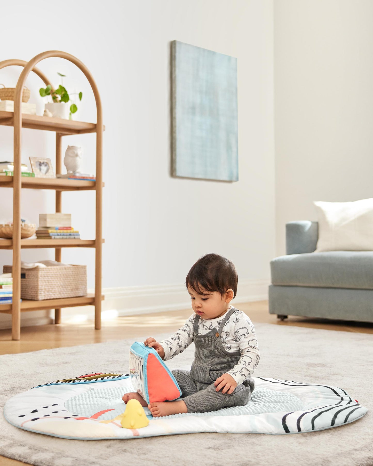 Discoverosity Montessori-Inspired Play Gym