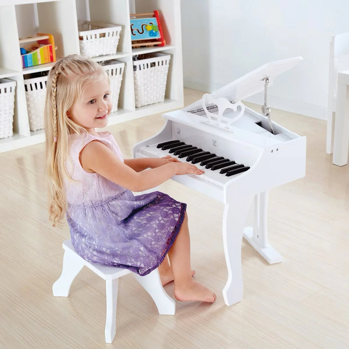 Deluxe White Grand Piano