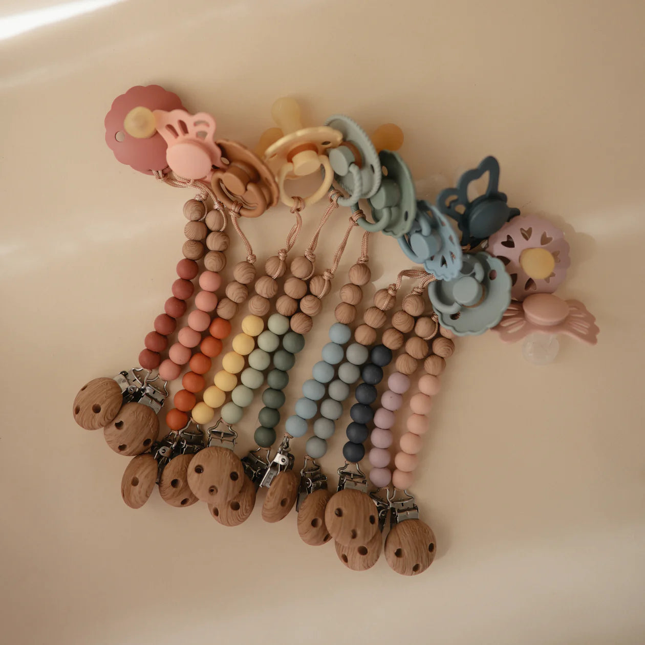 Pacifier Clip | Eva - Clementine