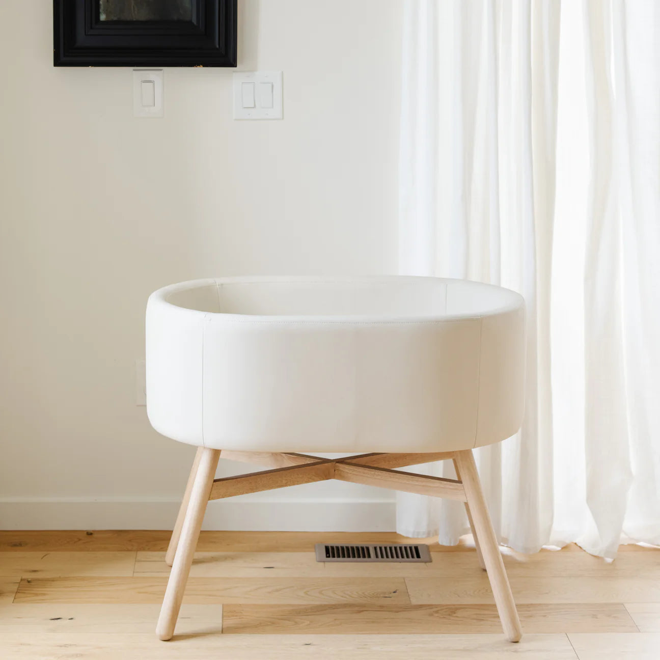 Pre-Order Babyletto x GATHRE Capsule Bassinet - Ivory