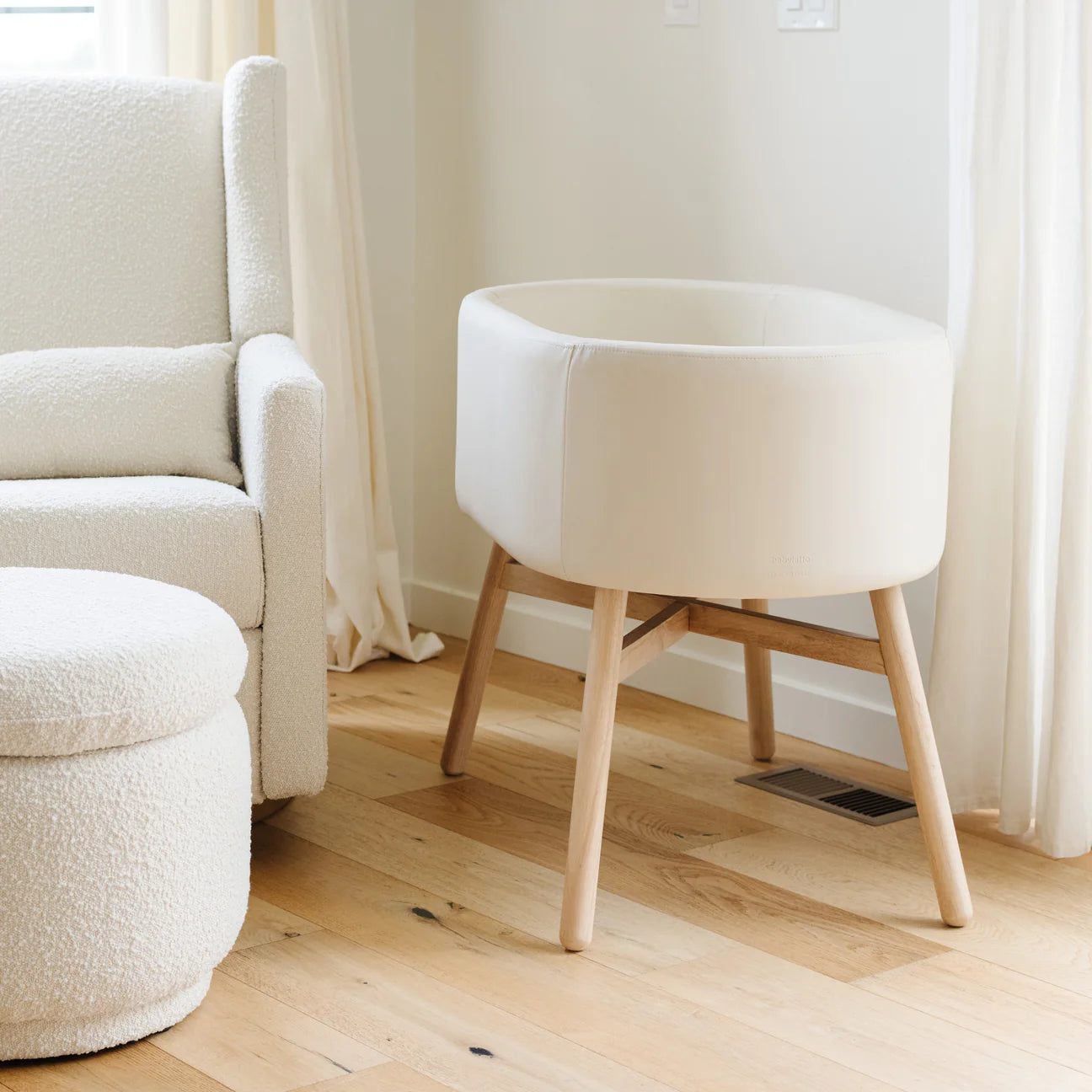 Pre-Order Babyletto x GATHRE Capsule Bassinet - Ivory