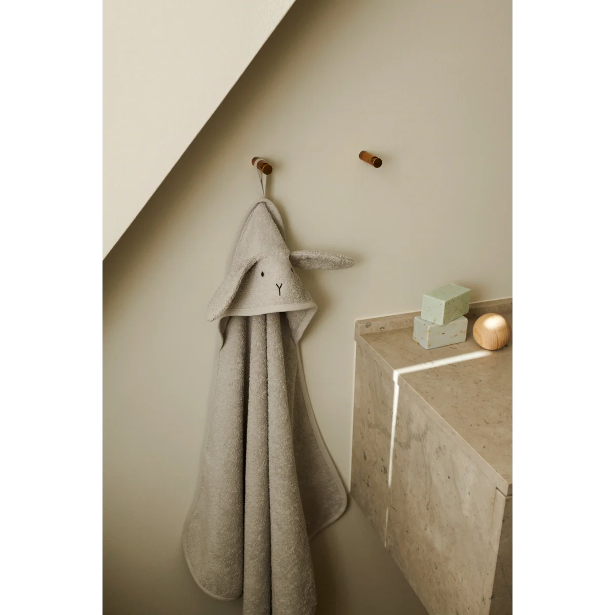 Albert Hooded Towel - Rabbit Dumbo Grey