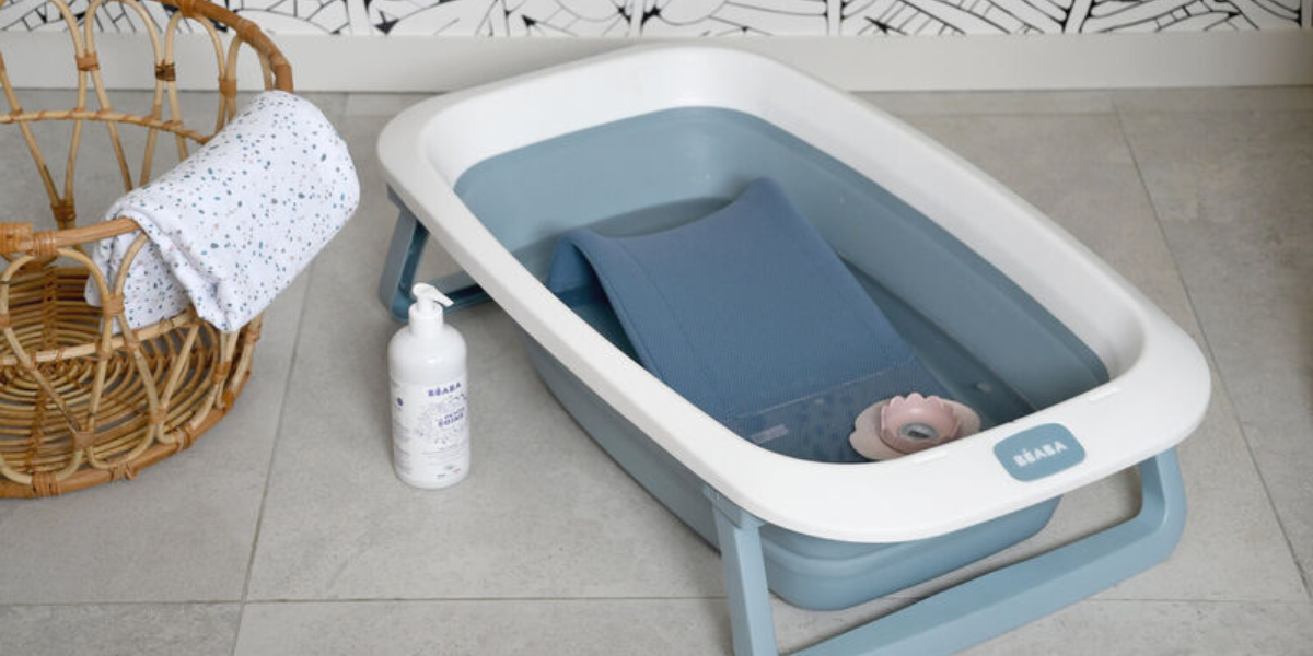Baby bathtubs and bath accessories