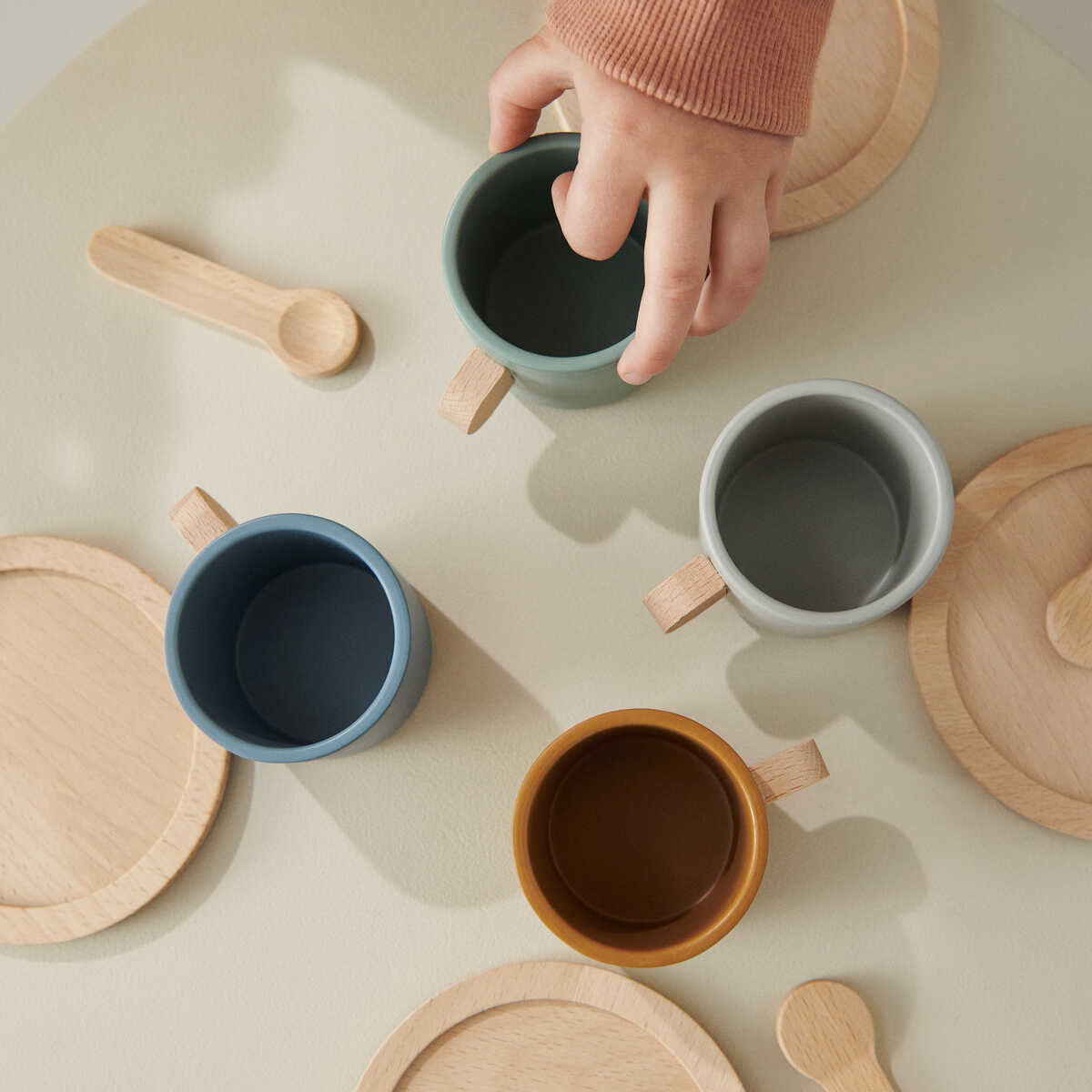 Callum Play Tableware