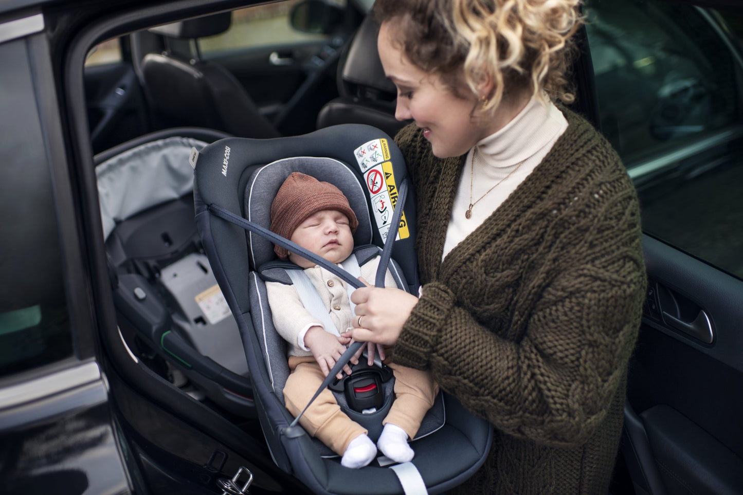 Coral 360 Carseat - Essential Graphite