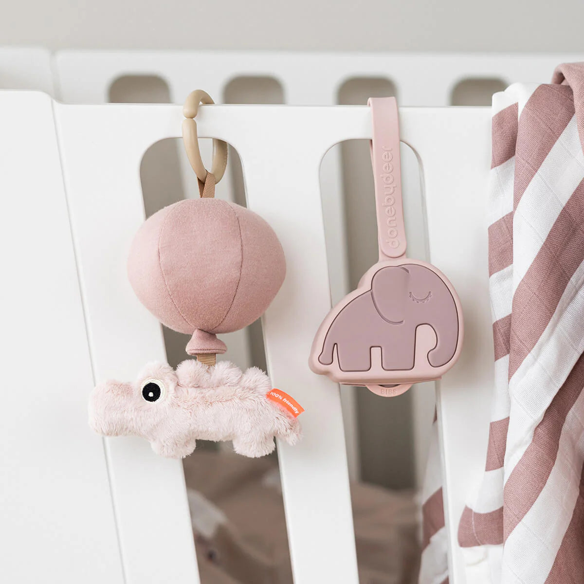 Silicone Pacifier Pouch - elphee - powder