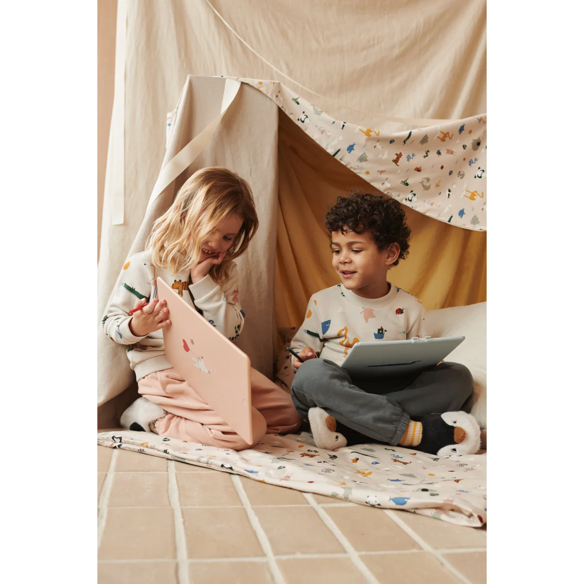 Zora LCD Drawing Board