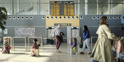 Stokke® JetKids™ BedBox™ - Ride-On luggage - Sea Green