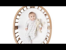 Load and play video in Gallery viewer, Stokke Sleepi - The Oval Mini Crib V2
