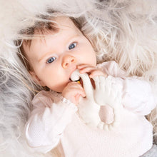 Load image into Gallery viewer, Teether Swan White
